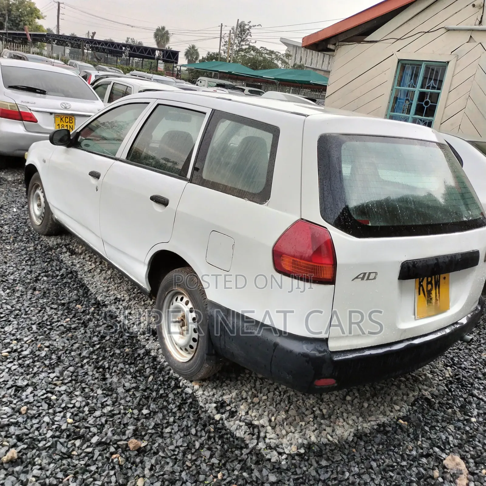 Nissan Advan 2006 White