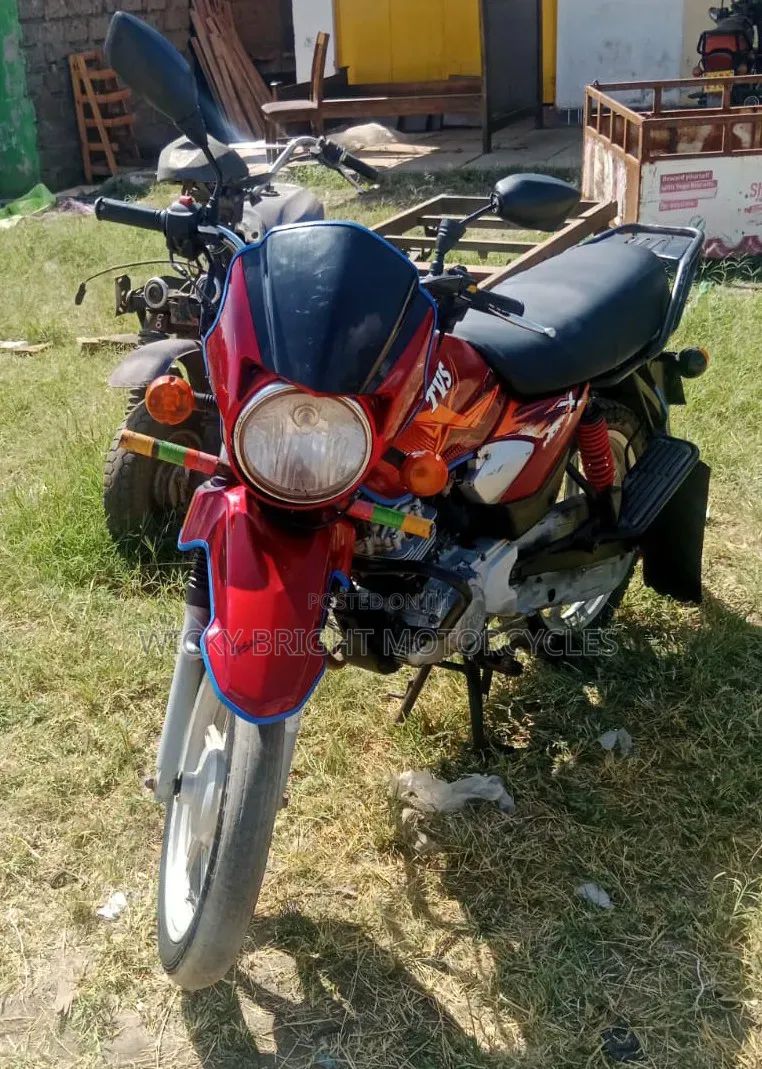 TVS HLX Plus ES 2022 Red