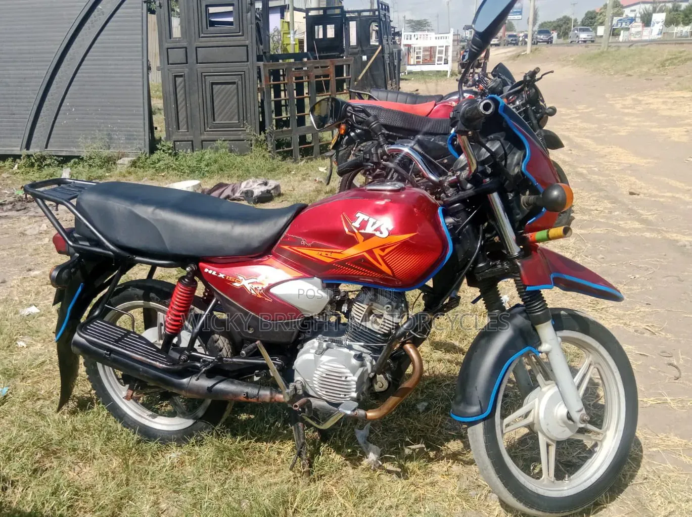 TVS HLX Plus ES 2022 Red