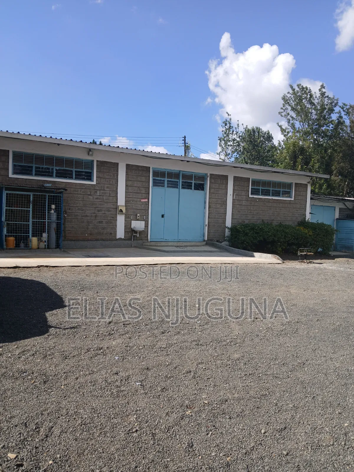 Roysambu(Opposite Kasaran Stadium)Plot to Let 100×50 at Available