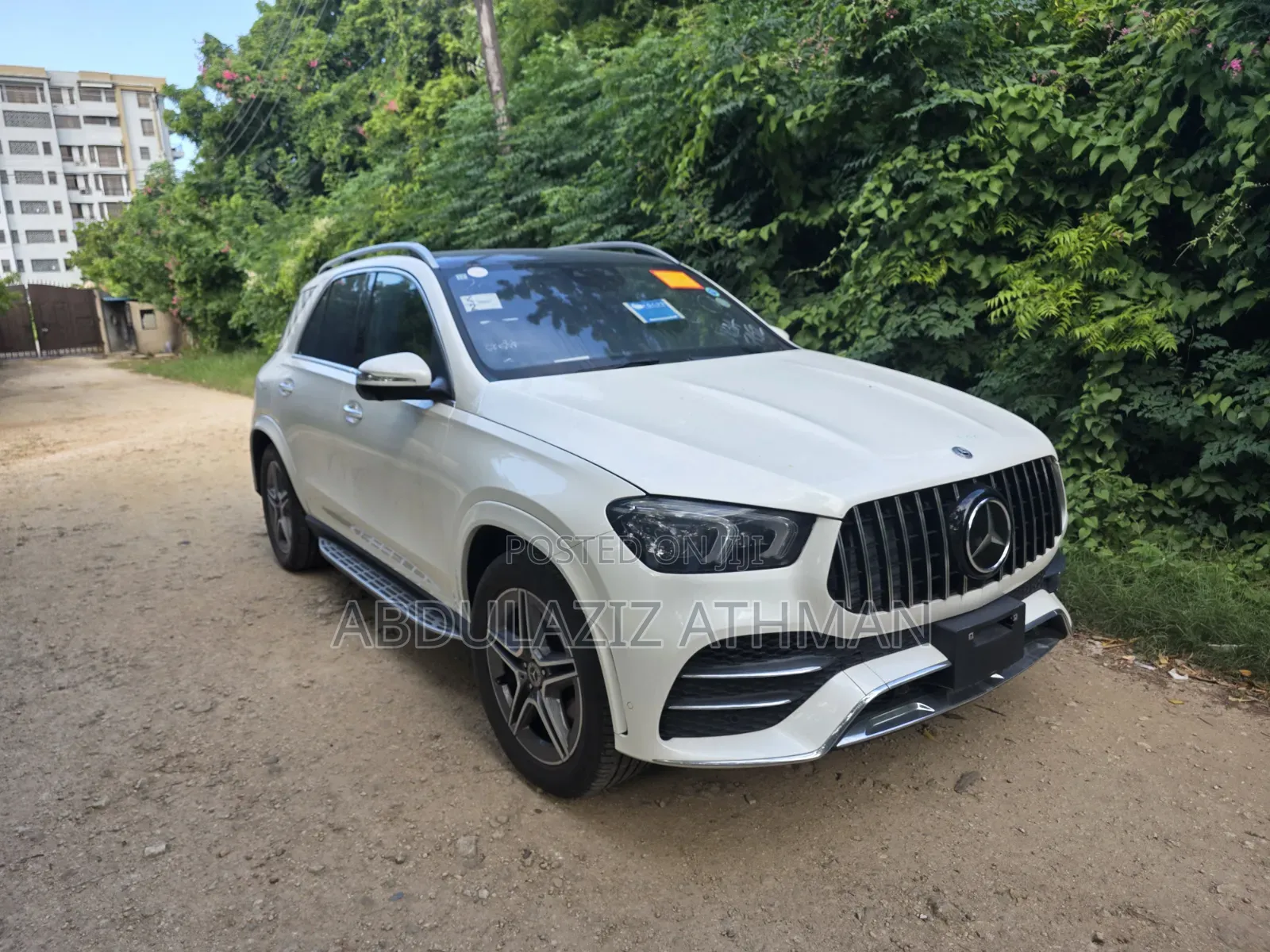 Mercedes-Benz GLE-Class GLE 300d 4MATIC 2019 White