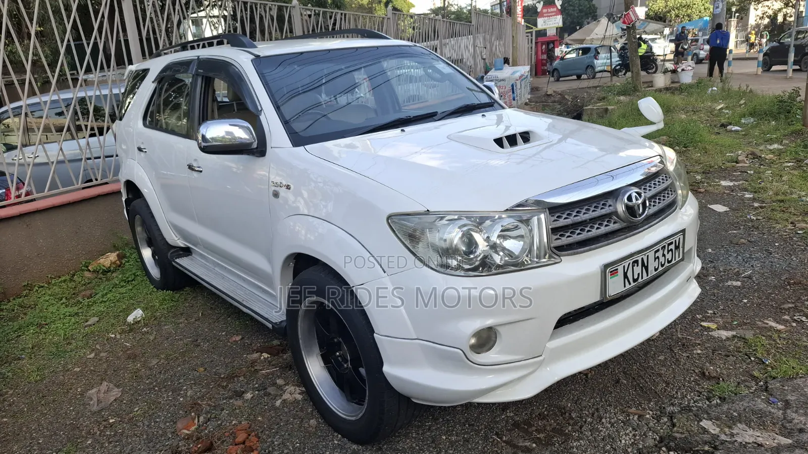 Toyota Fortuner 3.0 D AWD 2010 White