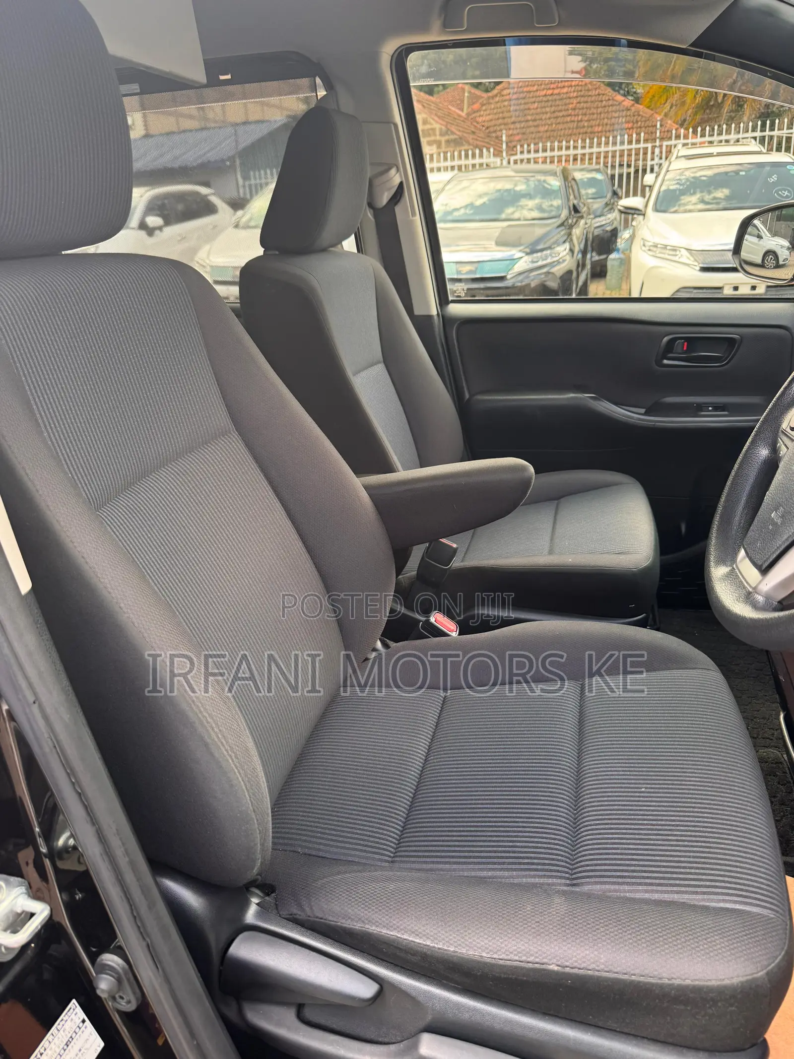 Toyota Noah 2.0 FWD (7 Seater) 2019 Black
