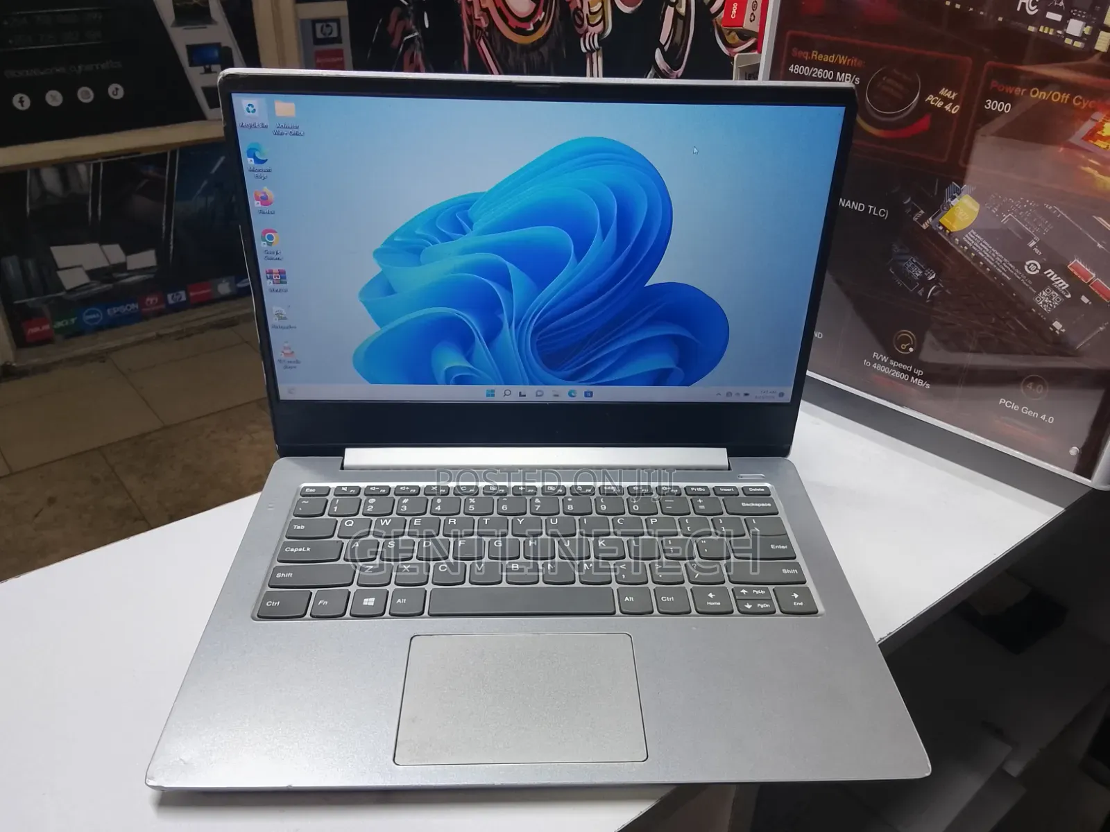 Laptop Lenovo 8GB Intel Core i5 SSD 128GB