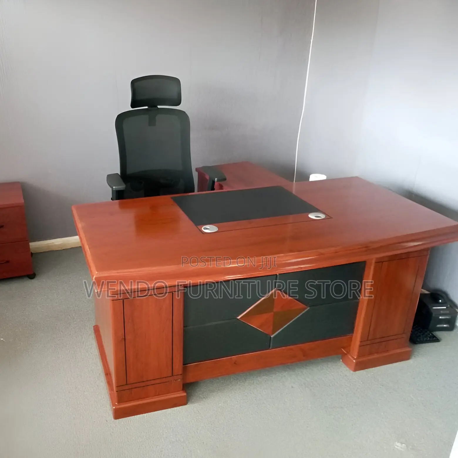 Office Desk; 1.8 Meters Executive Mahogany Office Ggtr8-0 Desk