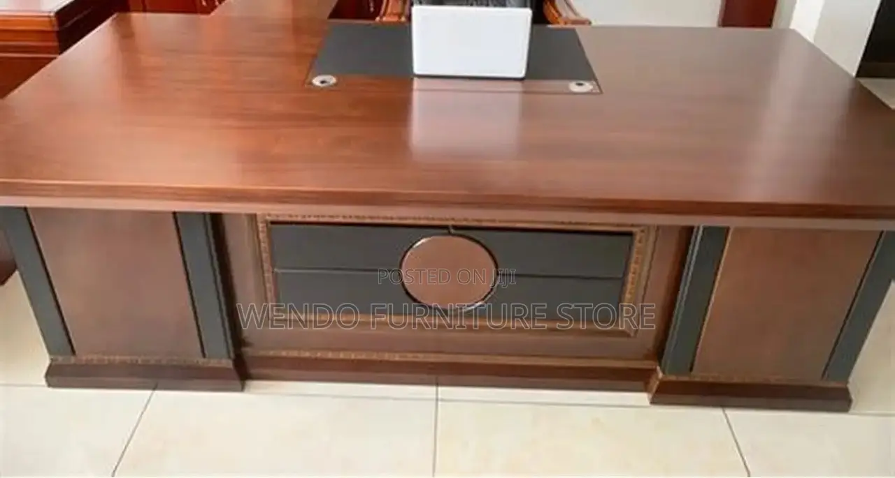 Office Desk; 1.8 Meters Executive Mahogany Office Ggtr8-0 Desk