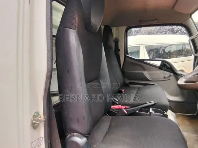 Mitsubishi Canter Fe