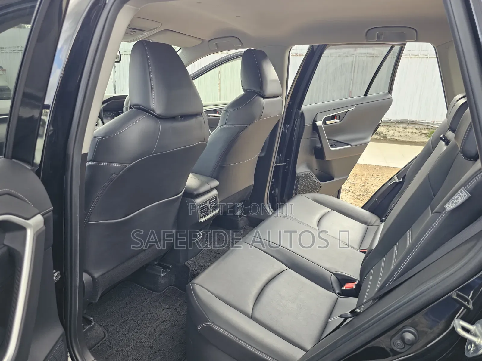 Toyota RAV4 2019 Matt Black