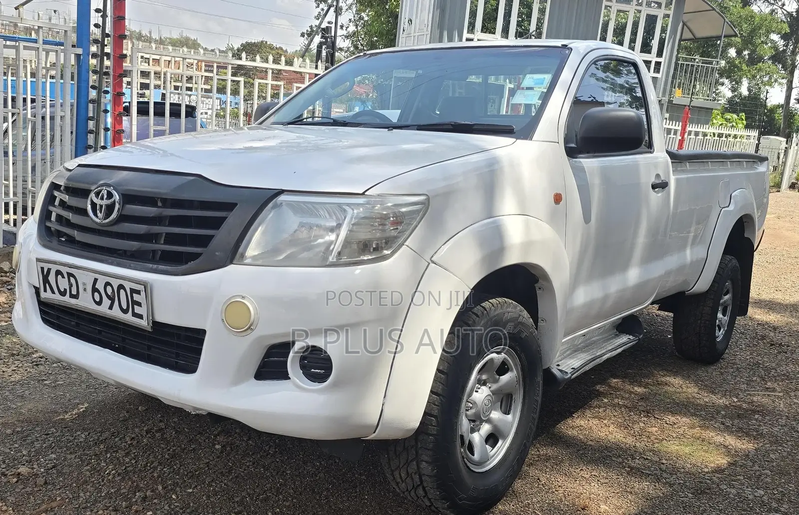 Toyota Hilux 2014 White