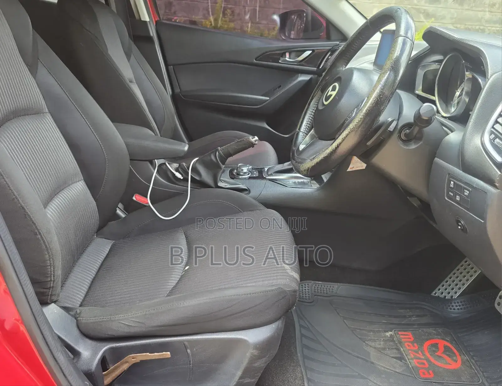 Mazda Axela 2015 Red