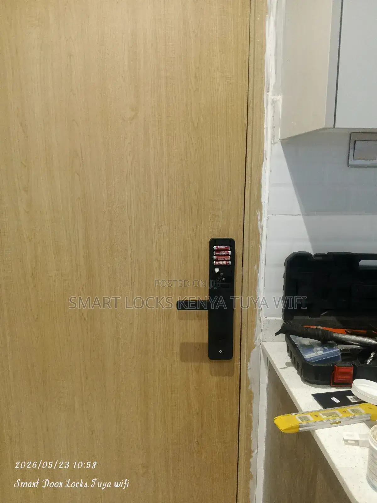 Smart Lock With Fingerprint ,Card,Password and App Control Smart Lock