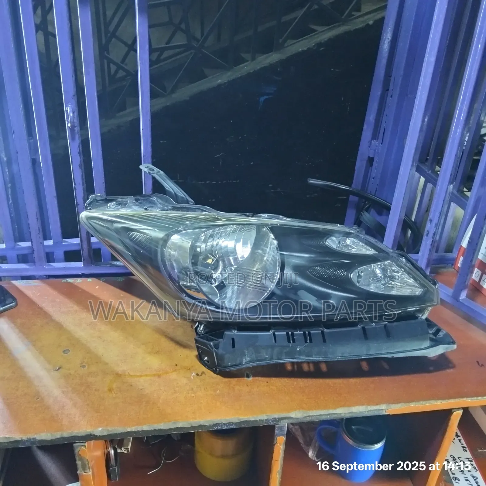 Honda Freed Model 2012 Xenon Headlamp, Clean Ex Japan Motor Parts