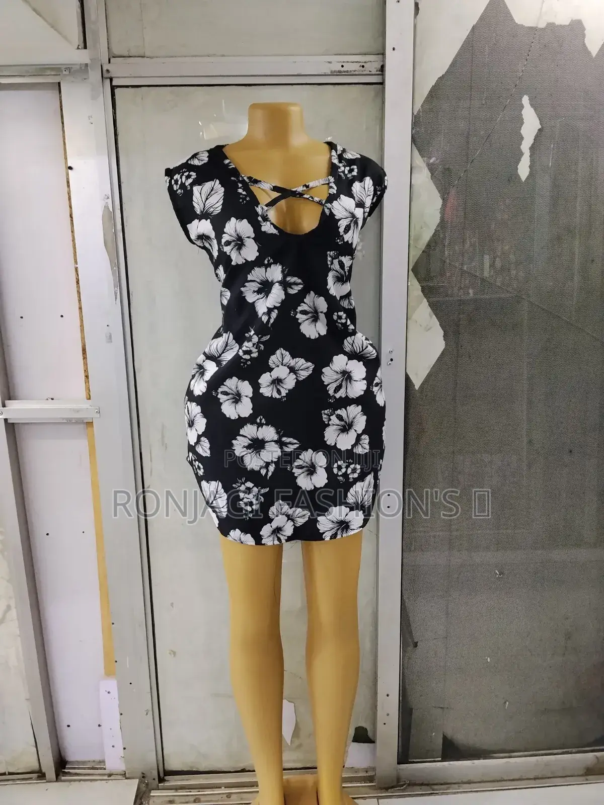 Black and White Floral Bodycon Dress
