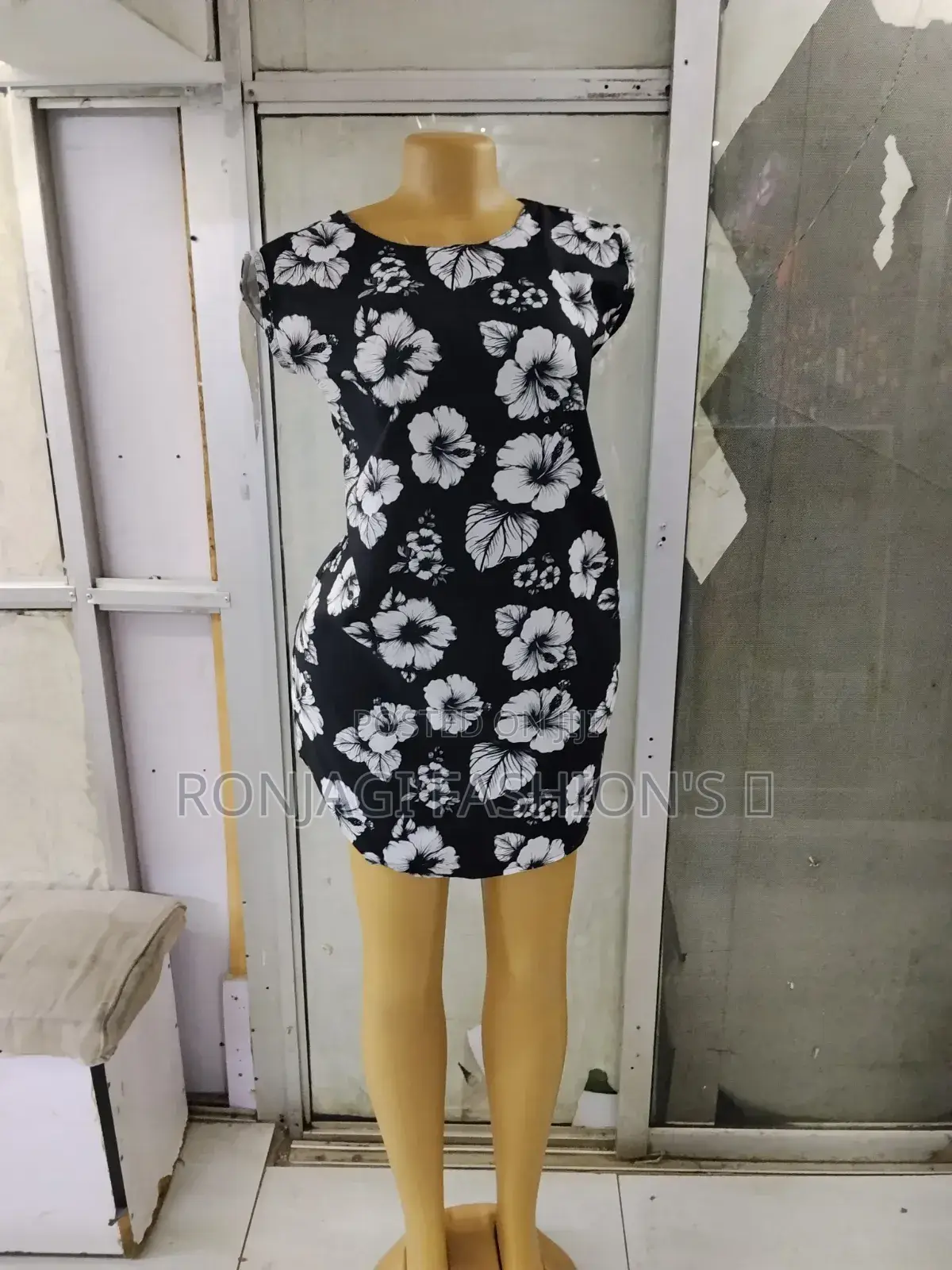 Black and White Floral Bodycon Dress