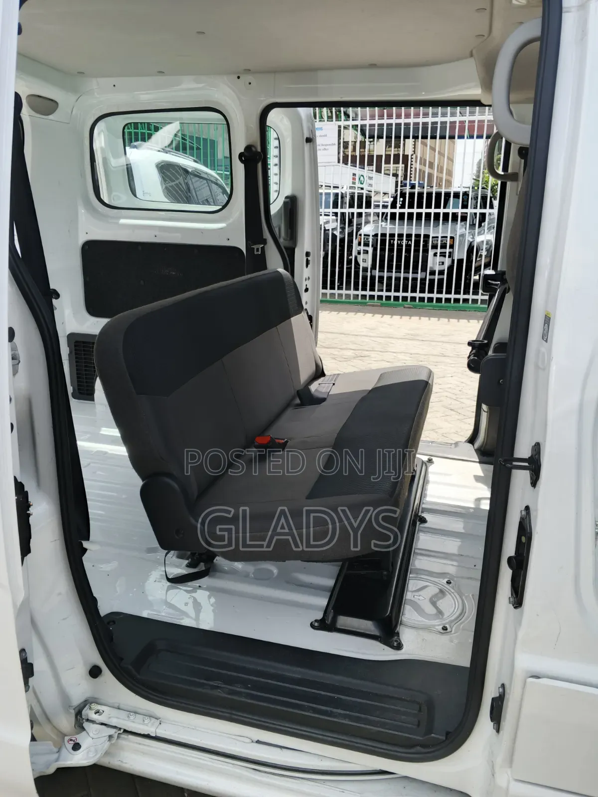 Nissan NV200 2019 White