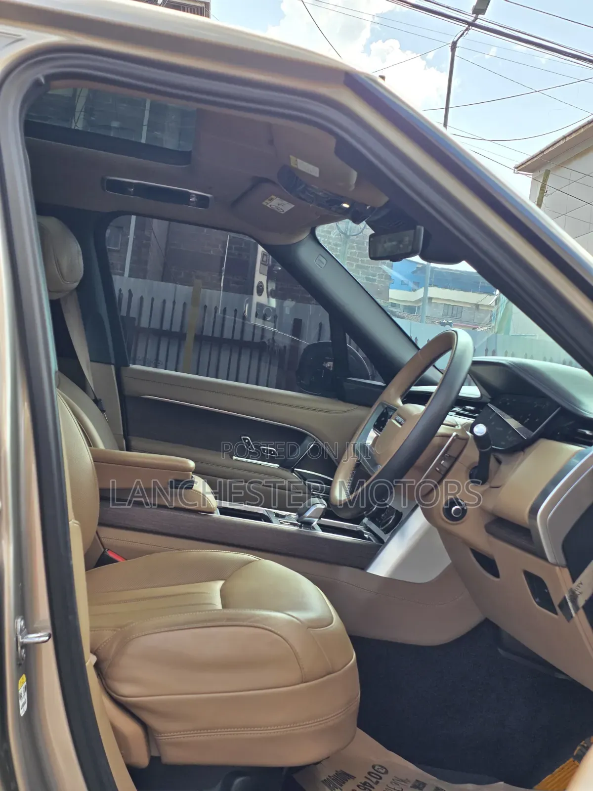 Land Rover Range Rover Vogue 2022 Beige