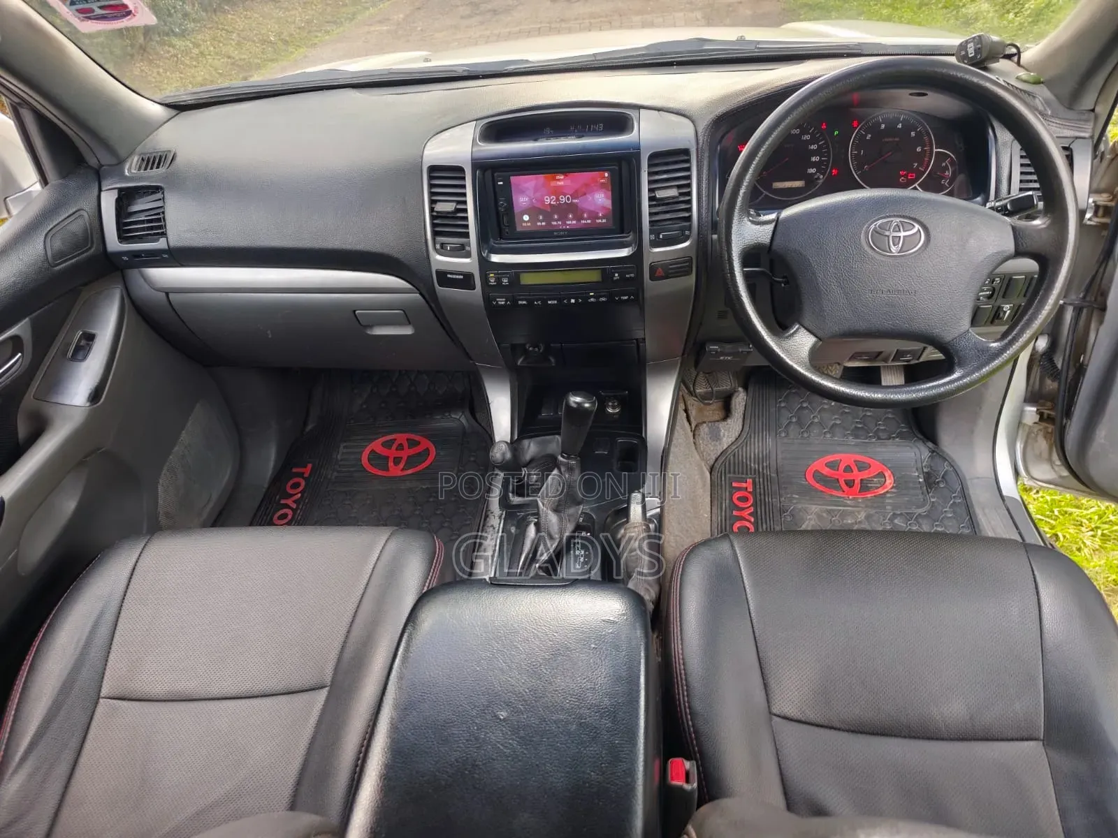 Toyota Land Cruiser Prado 2004 Silver