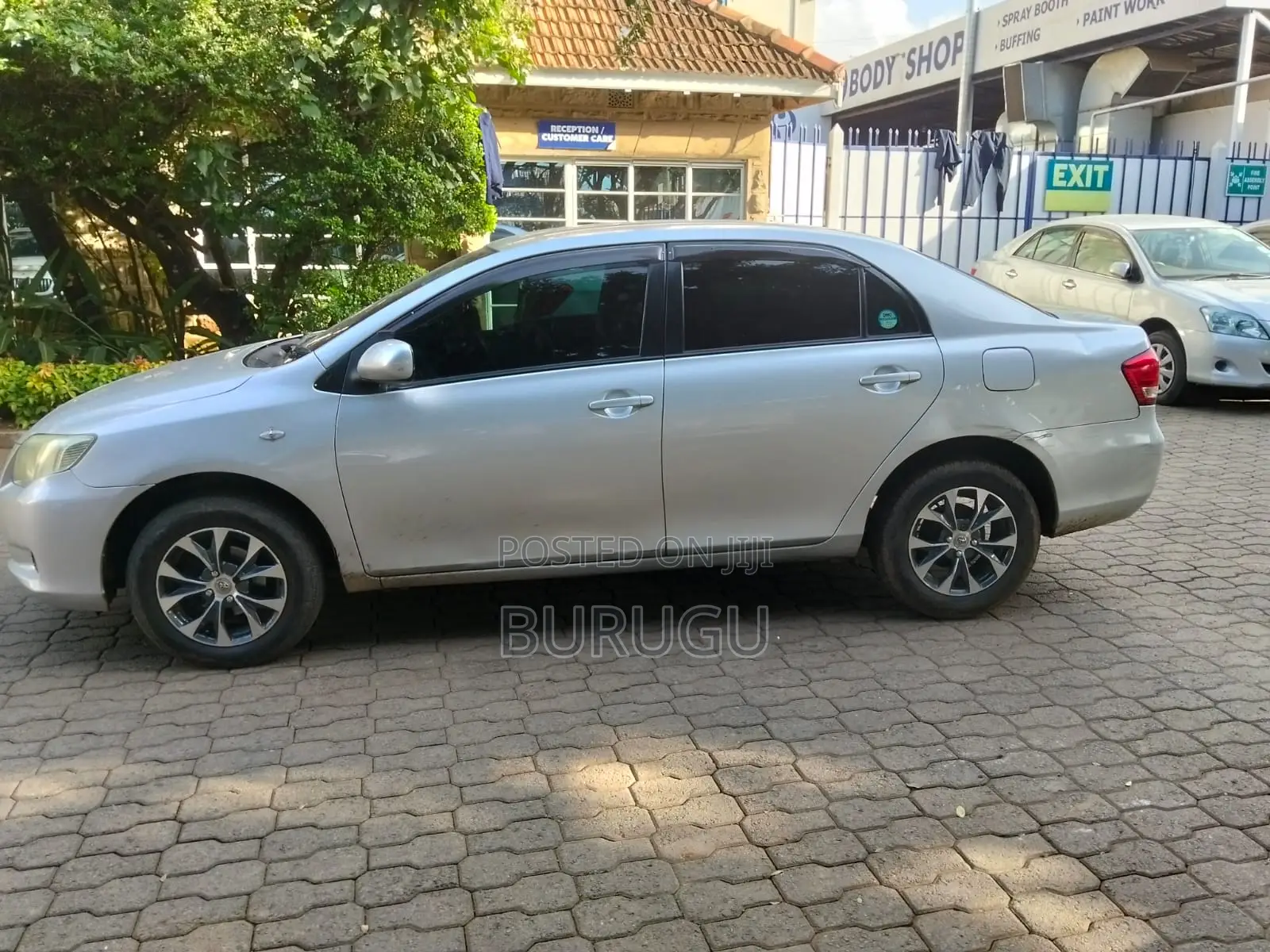 Toyota Axio 2011 Silver