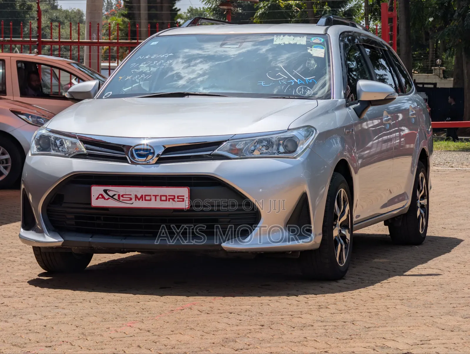 Toyota Corolla Fielder 2019 Silver