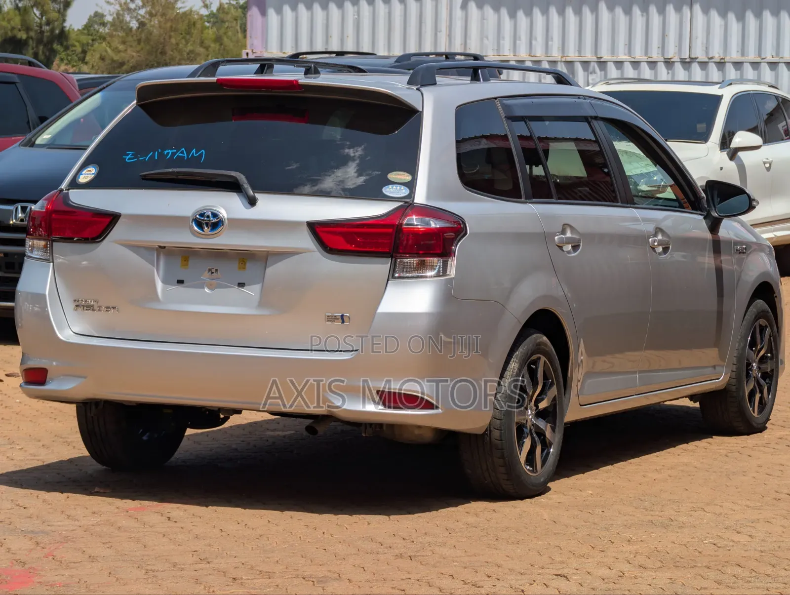 Toyota Corolla Fielder 2019 Silver