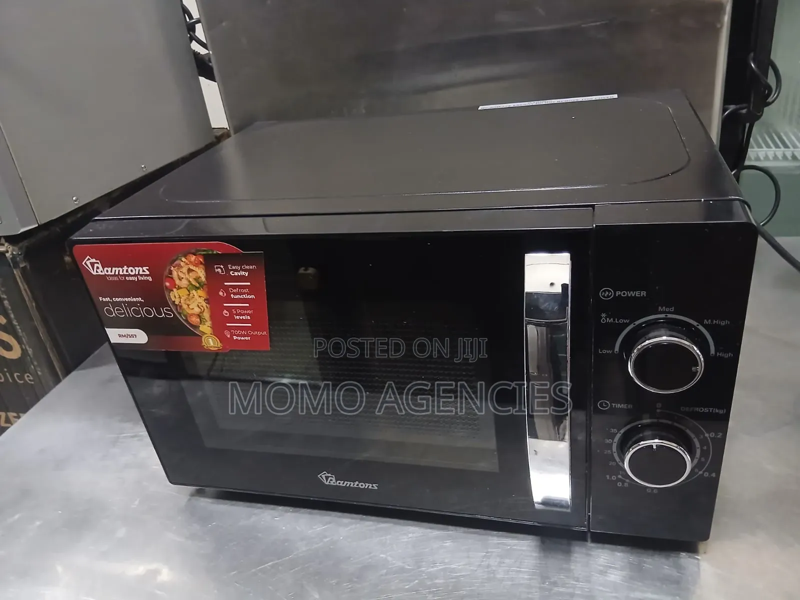 Clean 20l Ramtons Microwave