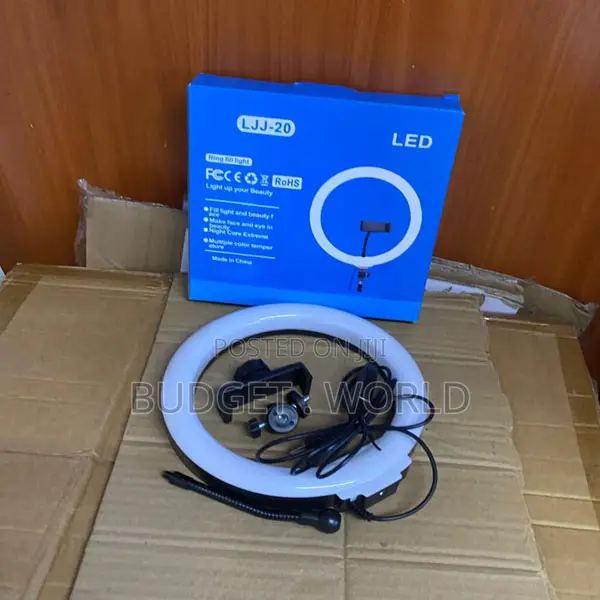 Led 8 Inch Photography Ring Light With Triple Smartphone Holders