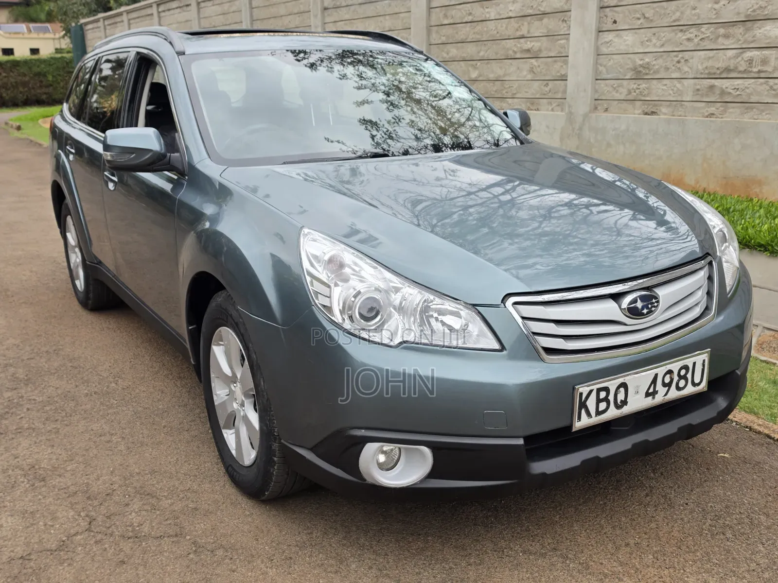 Subaru Outback 2.5i Premium 2011 Blue