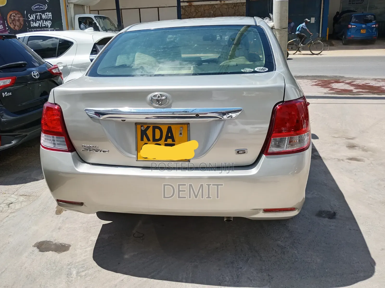 Toyota Axio 1.5 G 2WD 2013 Gold