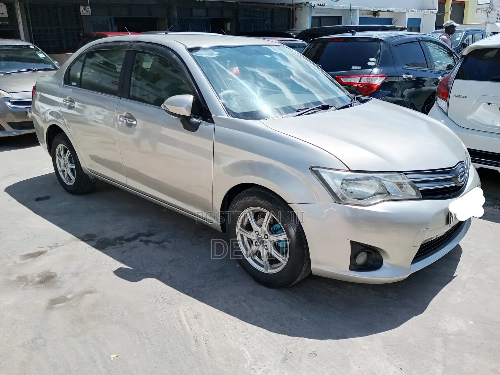 Toyota Axio 1.5 G 2WD 2013 Gold