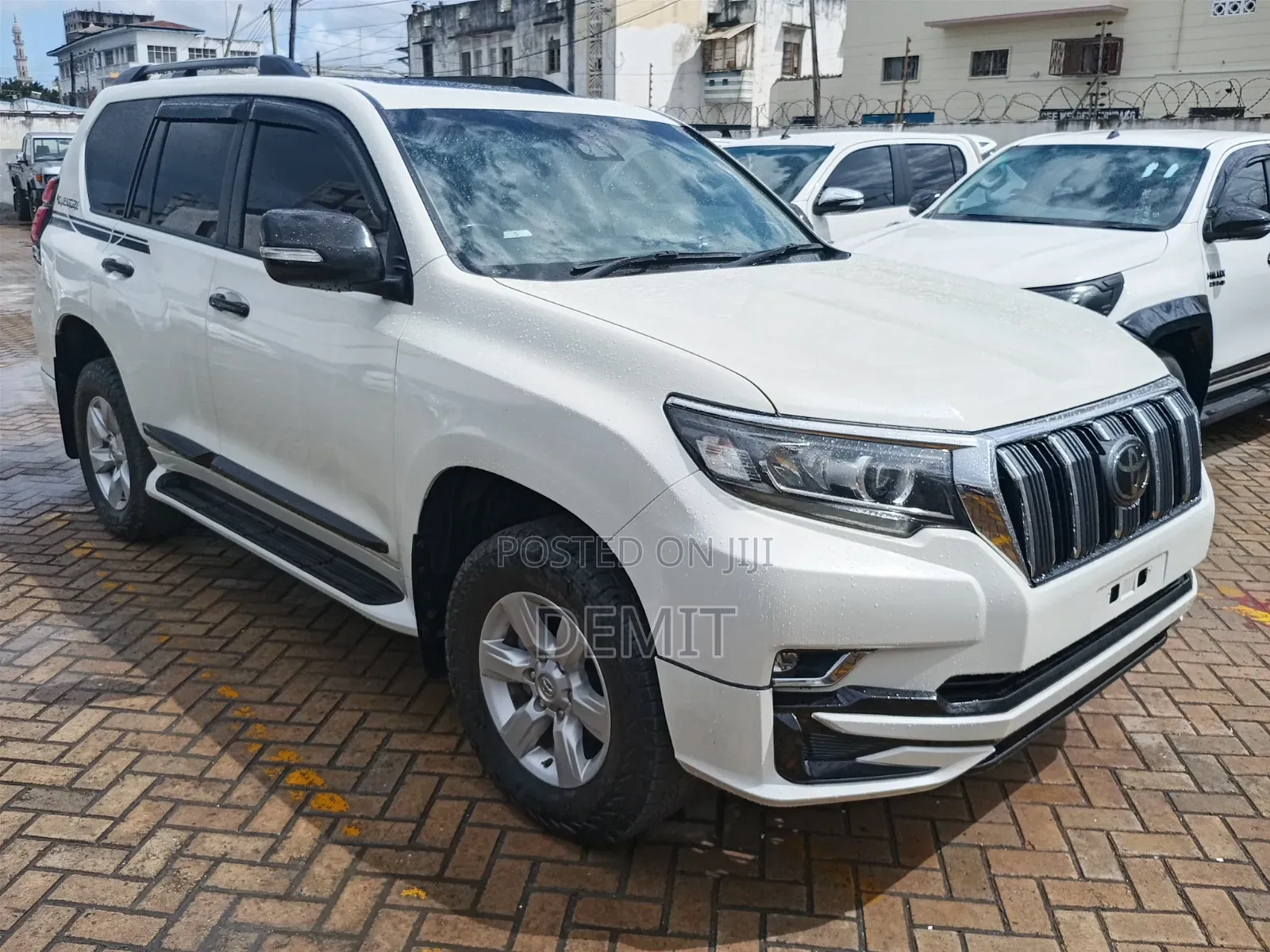 Toyota Land Cruiser Prado 2.8 2019 White
