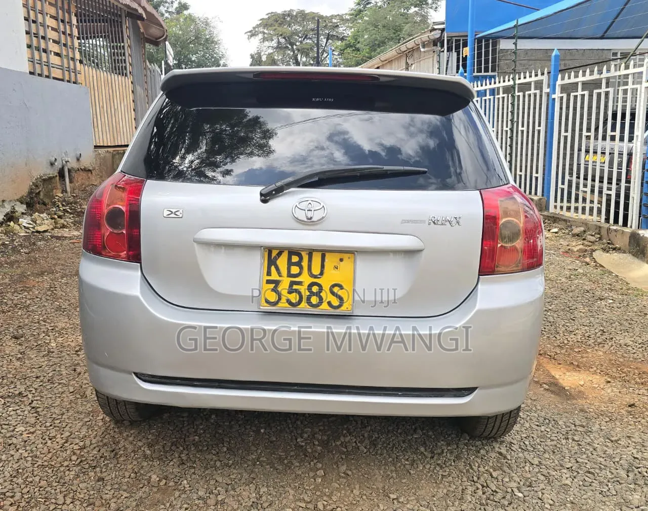 Toyota Corolla RunX 2006 Silver