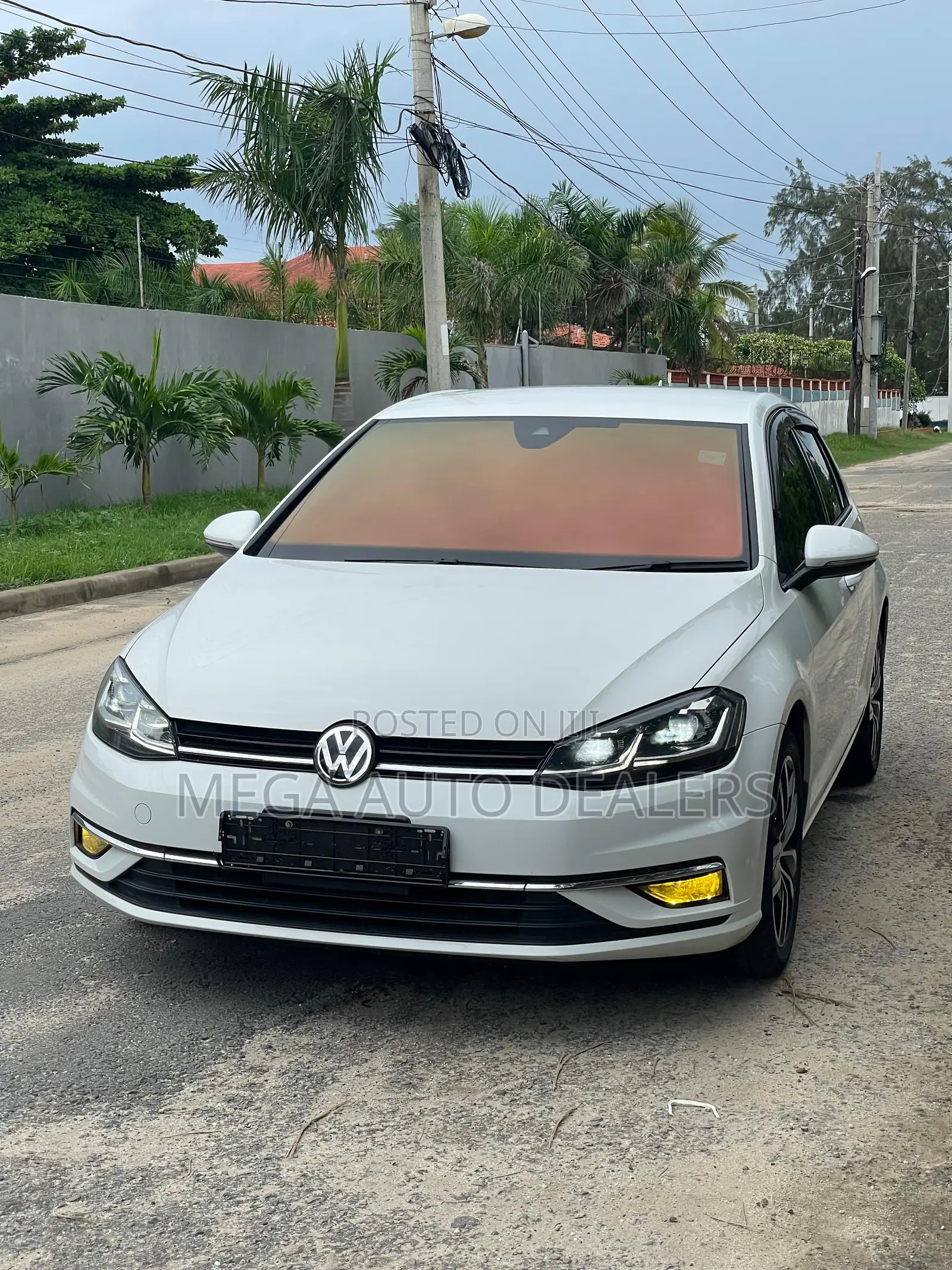 Volkswagen Golf TSI S FWD 2018 White