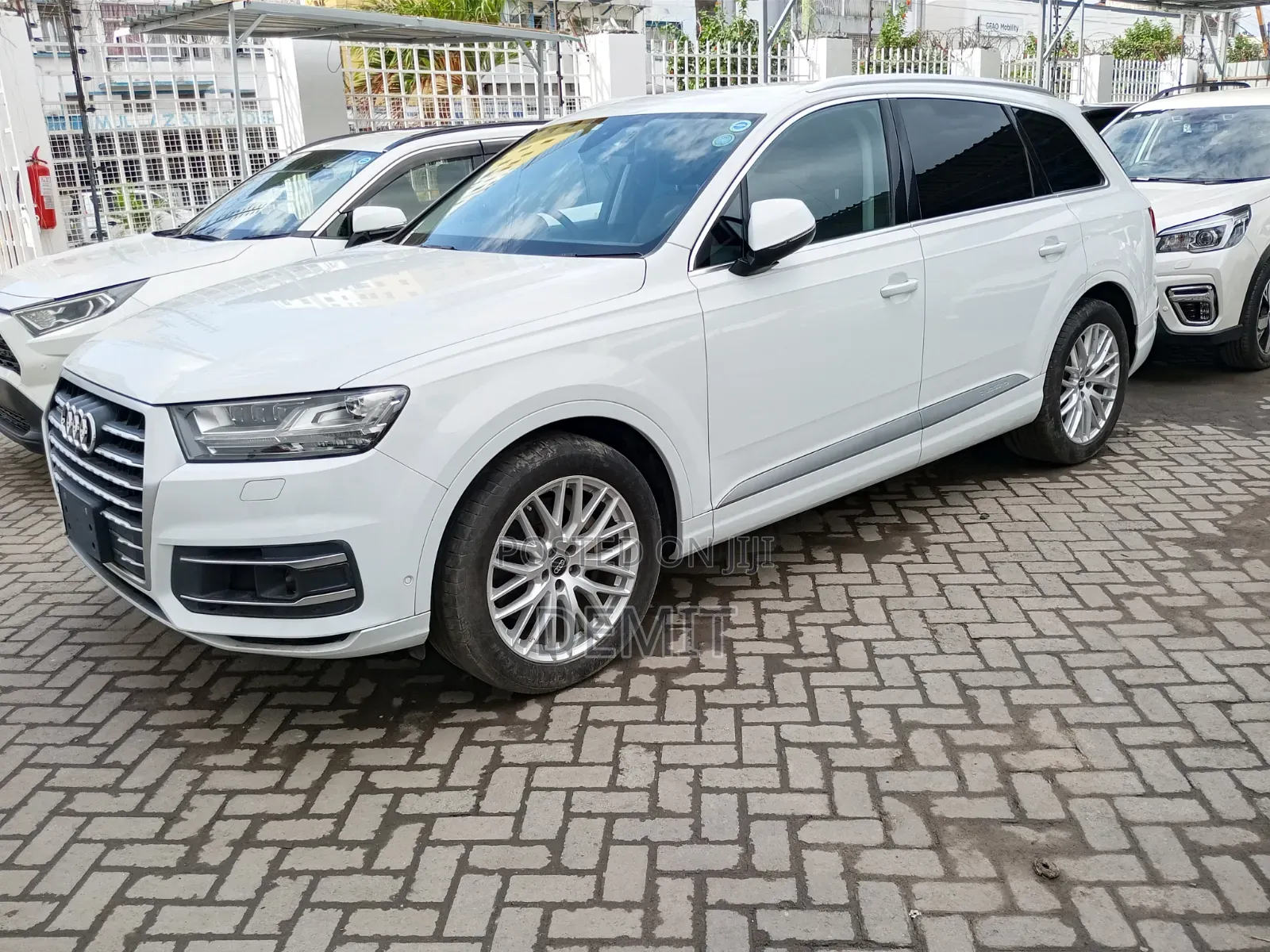 Audi Q7 3.0T Premium AWD quattro 2018 White