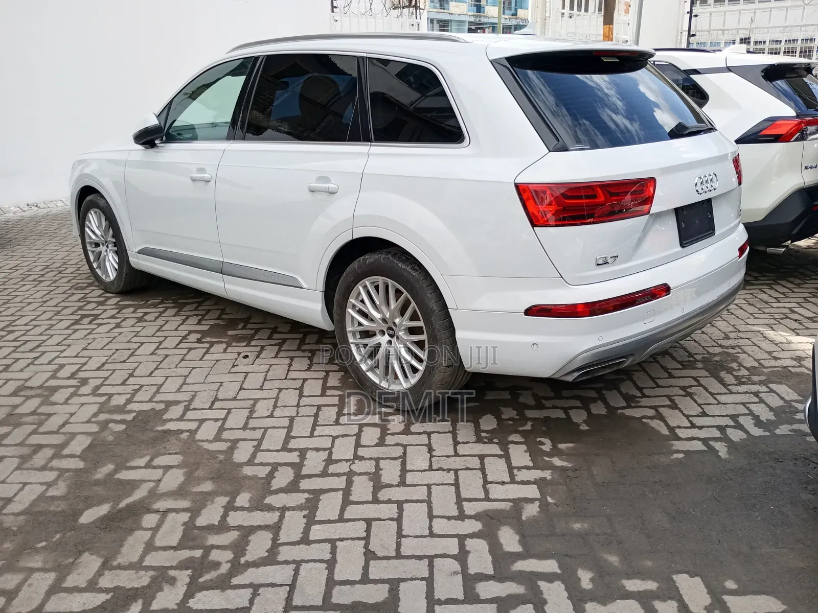 Audi Q7 3.0T Premium AWD quattro 2018 White