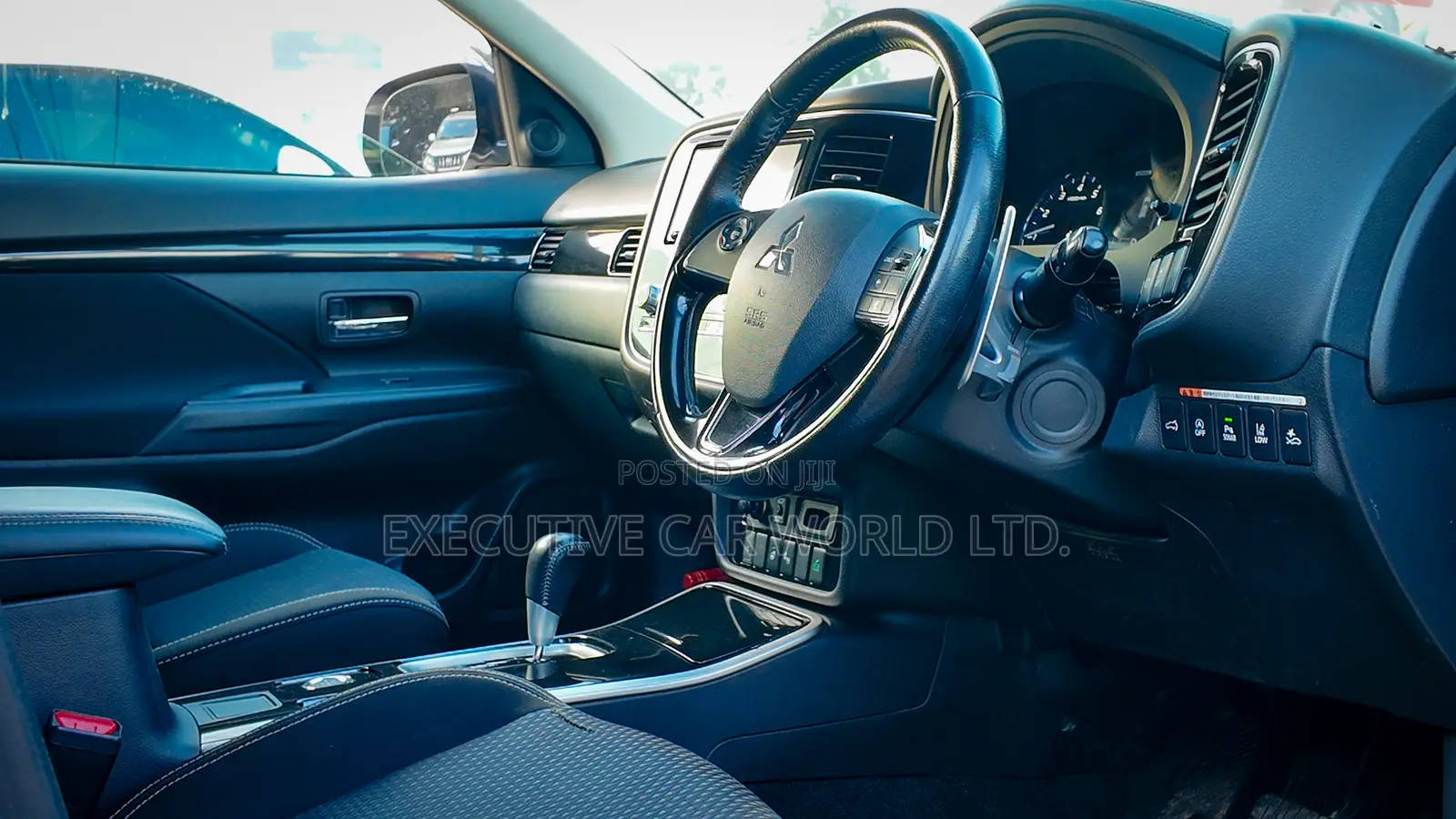 Mitsubishi Outlander ES AWC 2018 White
