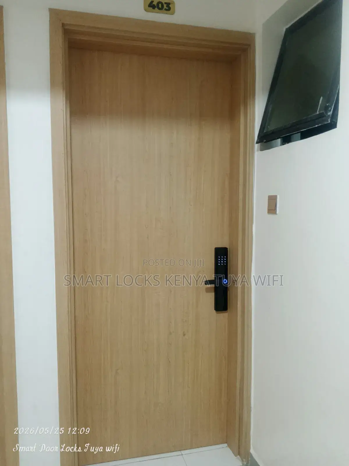 SMSRT Lock Tuya Wifi Unlock Password Fingerprints. Cards