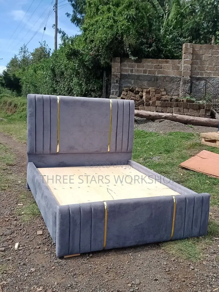 Grey Modern 6*6 Chester Bed