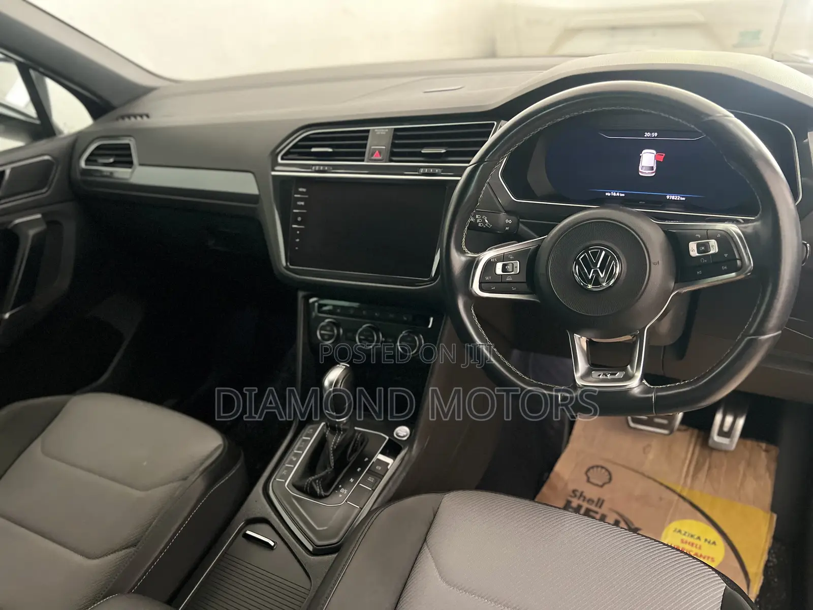 Volkswagen Tiguan 2.0T SEL R-Line AWD 4MOTION 2019 Black