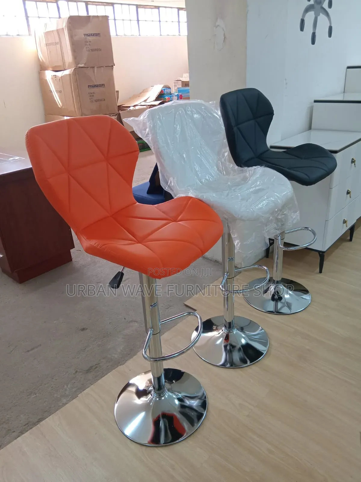 Stylish Design Swivel Stool