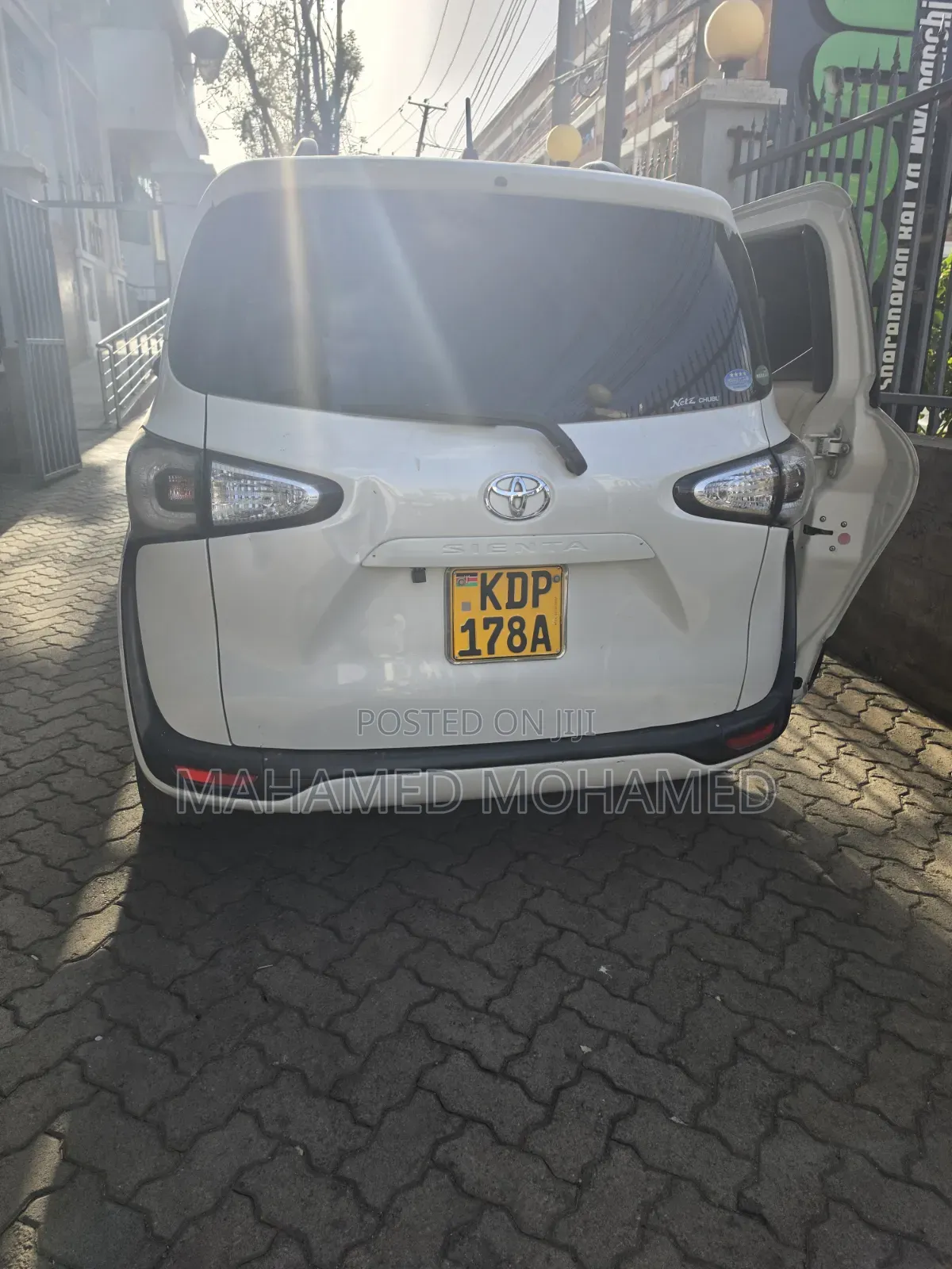 Toyota Sienta 2016 White