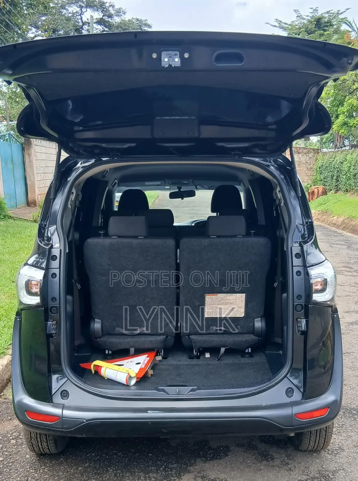 Toyota Sienta 2018 Black