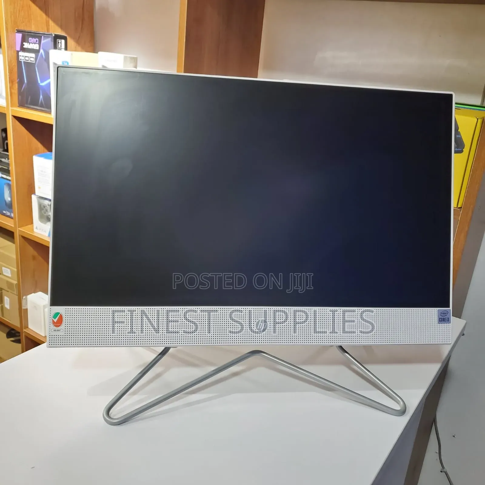 Desktop Computer HP 200 G4 22 All-in-One 8GB Intel Core i3 SSD 500GB