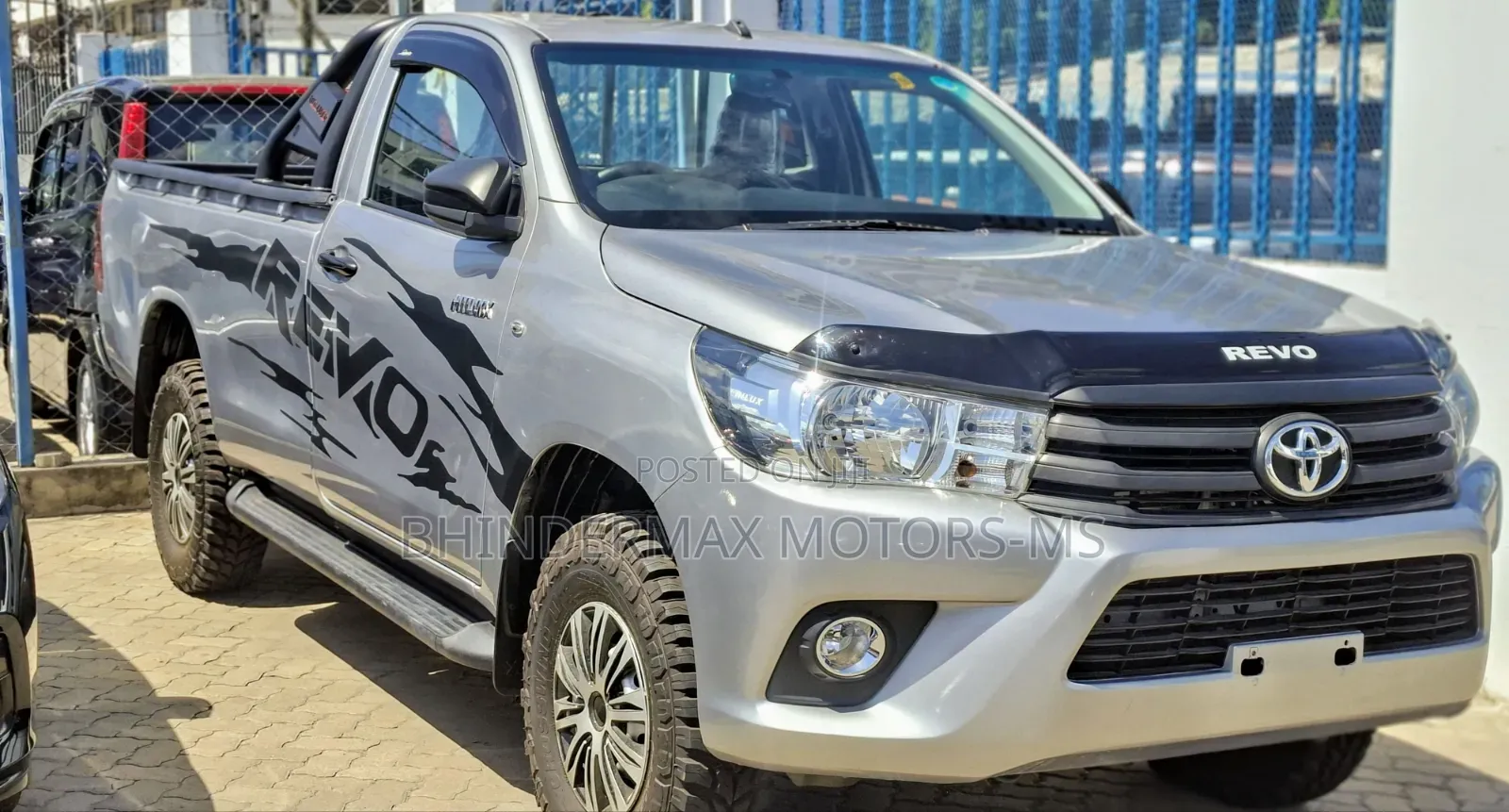 Toyota Hilux 2019 Silver