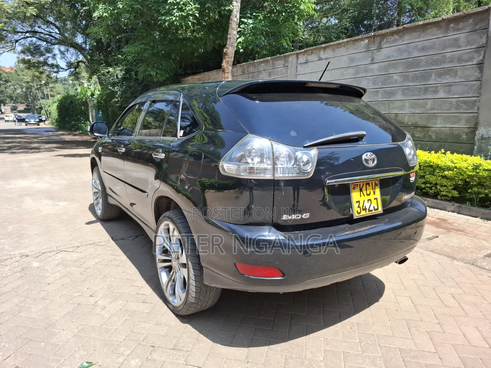 Toyota Harrier 2.4 2012 Matt Black