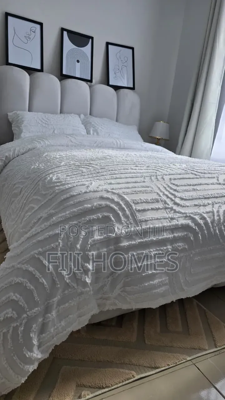 4pc Tufted Duvet Cover Set 6x6/6x7