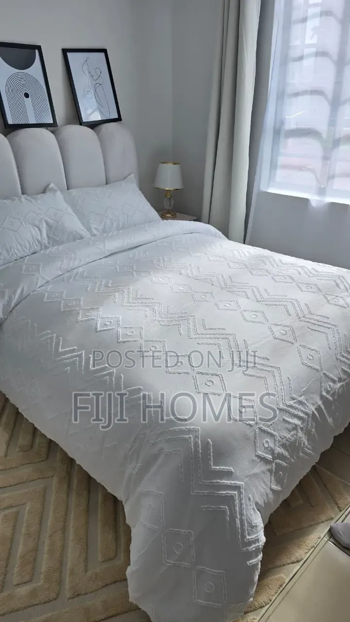 4pc Tufted Duvet Cover Set 6x6/6x7