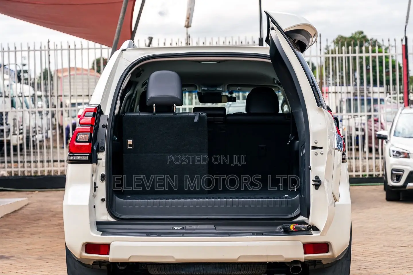 Toyota Land Cruiser Prado 2.8 2018 White