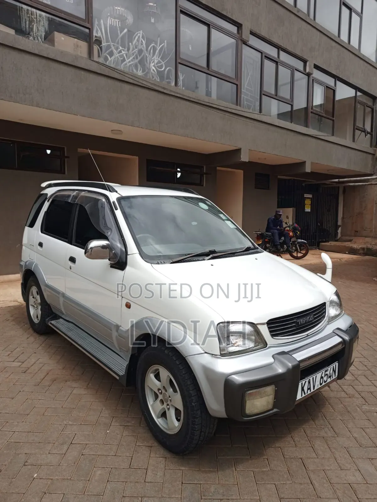Daihatsu Terios Automatic 2002 White