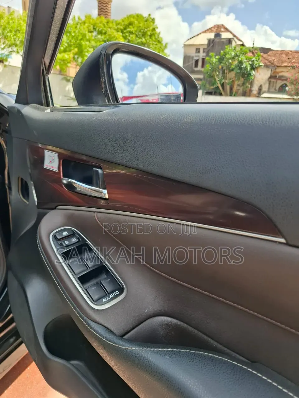 Toyota Crown 2016 Black