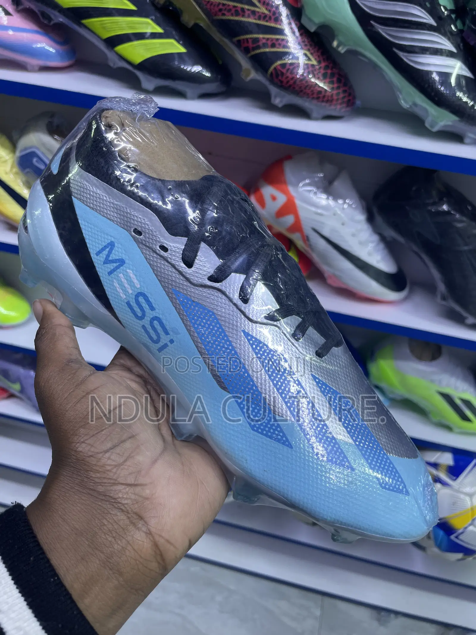 Messi Crazy Fast Football Shoes